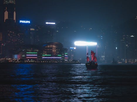 Sail beyond City Lights at Mandarin Oriental Hong Kong