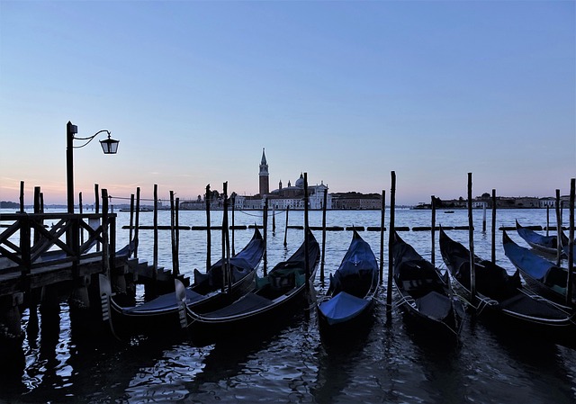 Aperture Italy Hotels for City Romance and Beautifully Framed Evenings
