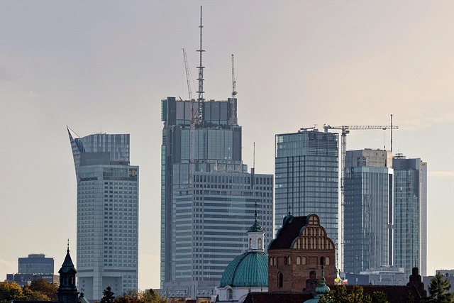 Fernroute travel across Poland for history-rich cities and rising style