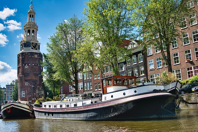 Urbanite Netherlands Hotels Beside Canals and Grown-Up Calm